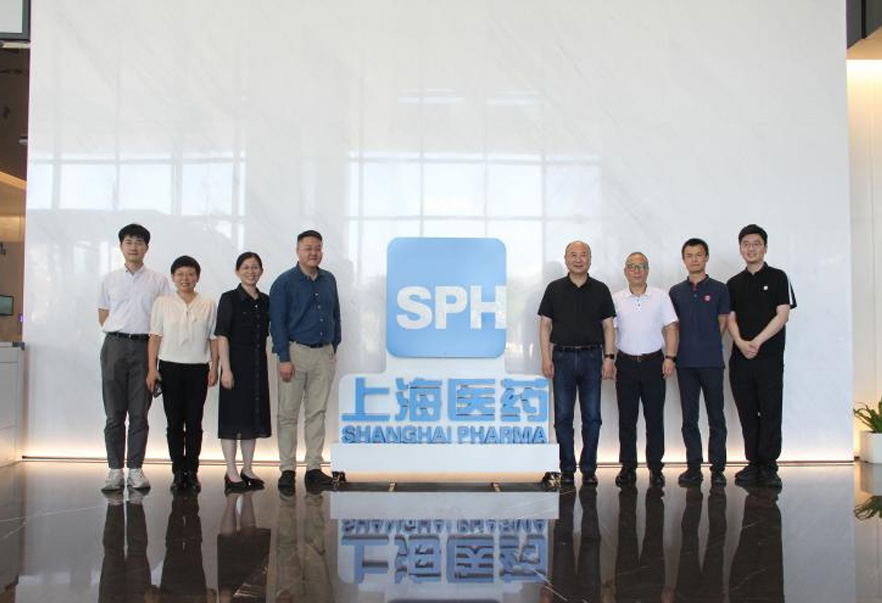 上海醫(yī)藥副總裁李東明赴常藥廠指導國際化業(yè)務