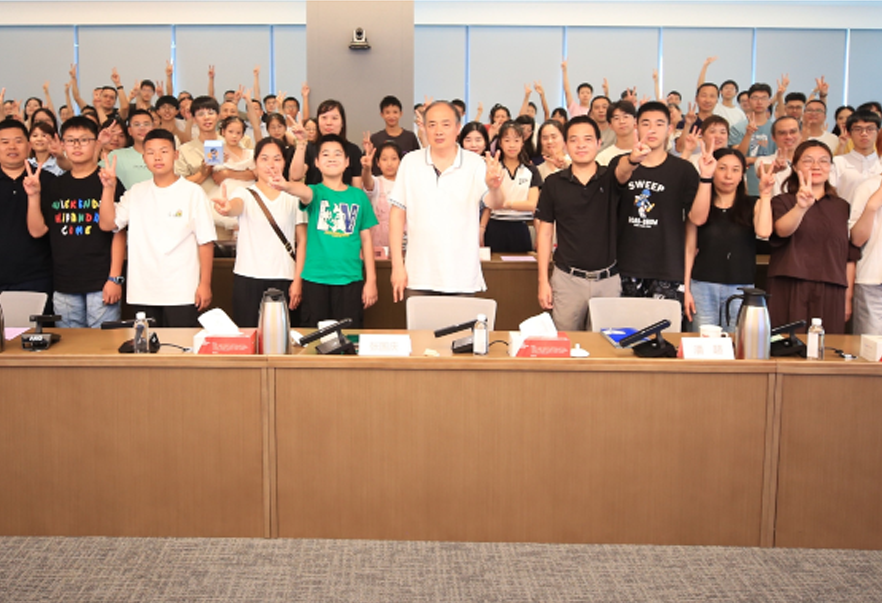 常州制藥廠家庭開放日 —— 一場充滿歡笑與感動的“探秘”之旅！